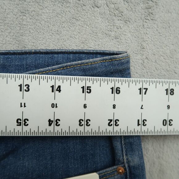 Levi's Signature Jeans Women's 10 Blue Mid-Rise Bootcut Denim 31" Inseam NWT - Picture 2 of 16